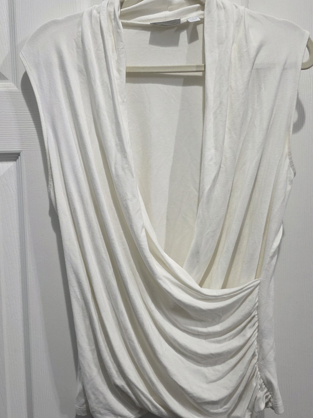 New York & Company Off-white Sleeveless Stretch Top